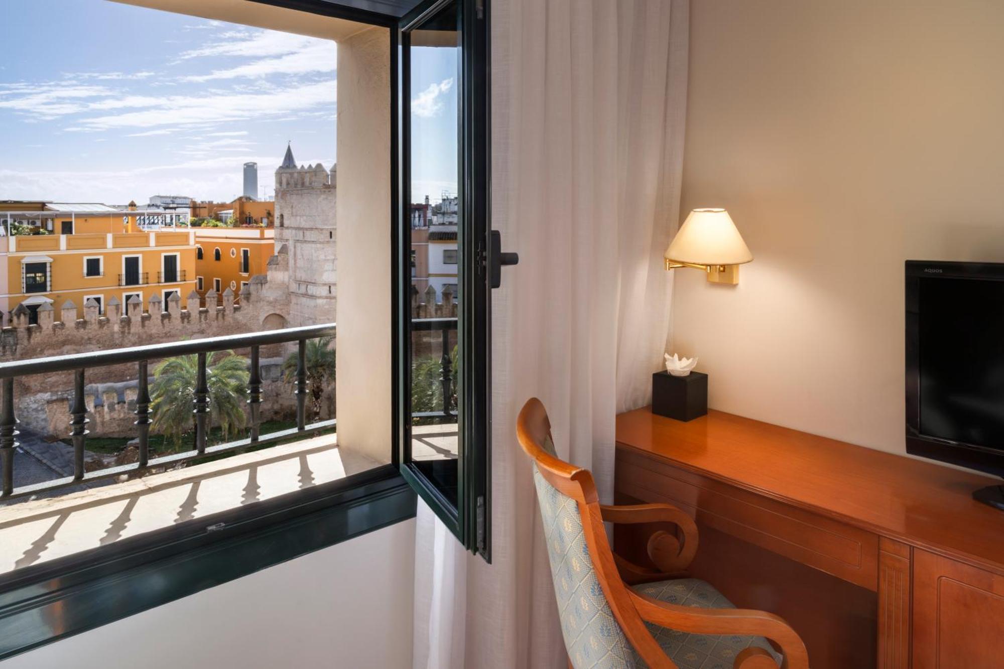 Hotel Sevilla Macarena Exterior foto